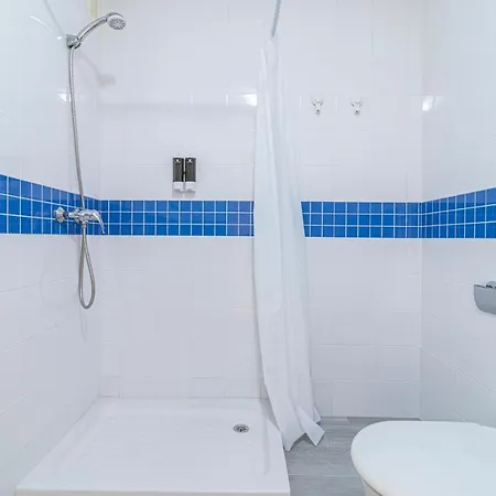 Apartment Allo Europa I Parking Piscina Padel 3 *