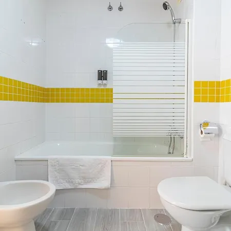 Apartamento Allo Europa Piscina - Padel 3 *